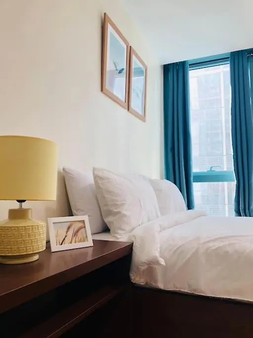 One Uptown Residence Infront Grand Hyatt 1Br, Washer,Fast Wifi Manila 0*,