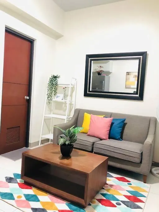 One Uptown Residence Infront Grand Hyatt 1Br, Washer,Fast Wifi Manila Apartment