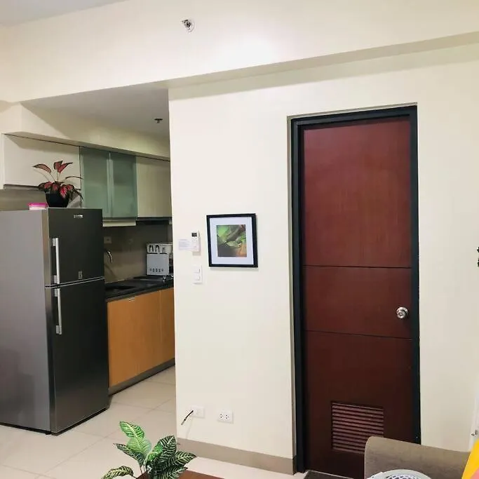 One Uptown Residence Infront Grand Hyatt 1Br, Washer,Fast Wifi Manila