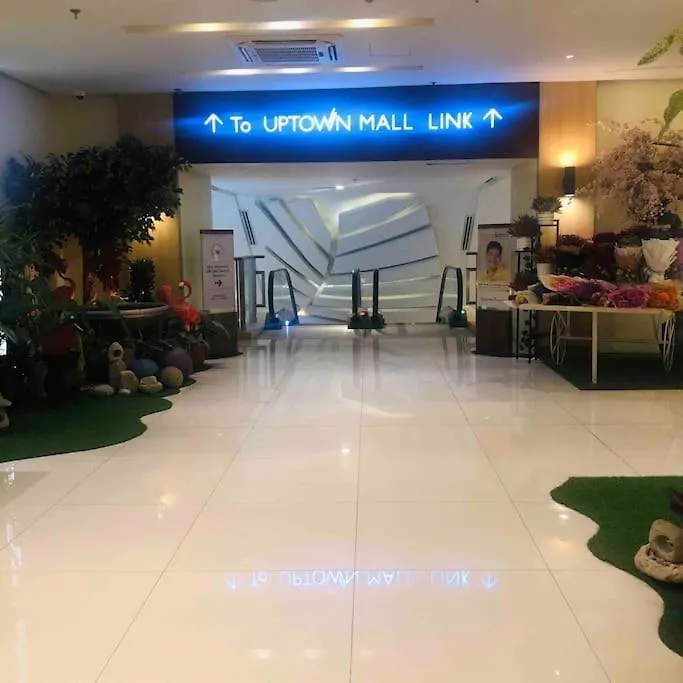 One Uptown Residence Infront Grand Hyatt 1Br, Washer,Fast Wifi Manila