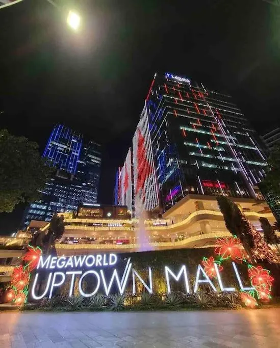 One Uptown Residence Infront Grand Hyatt 1Br, Washer,Fast Wifi Manila Apartment