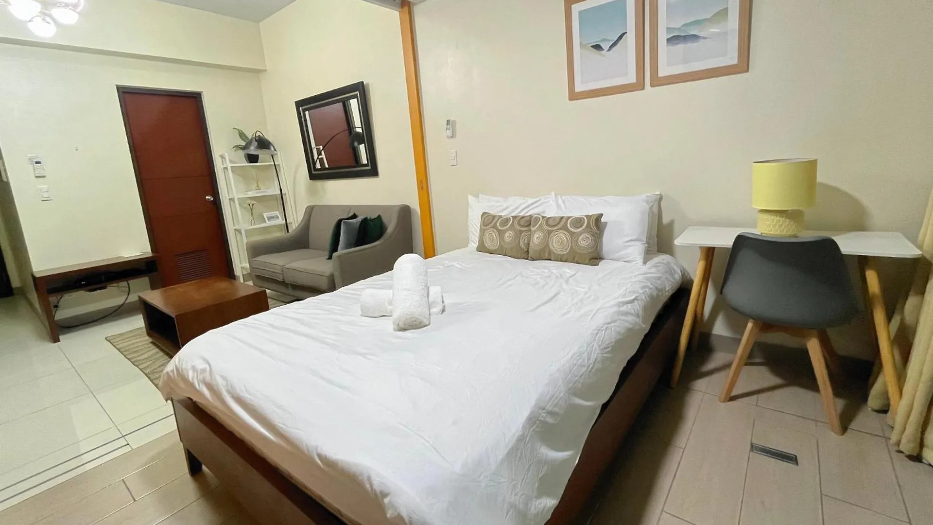 Apartment One Uptown Residence Infront Grand Hyatt 1Br, Washer,Fast Wifi Manila